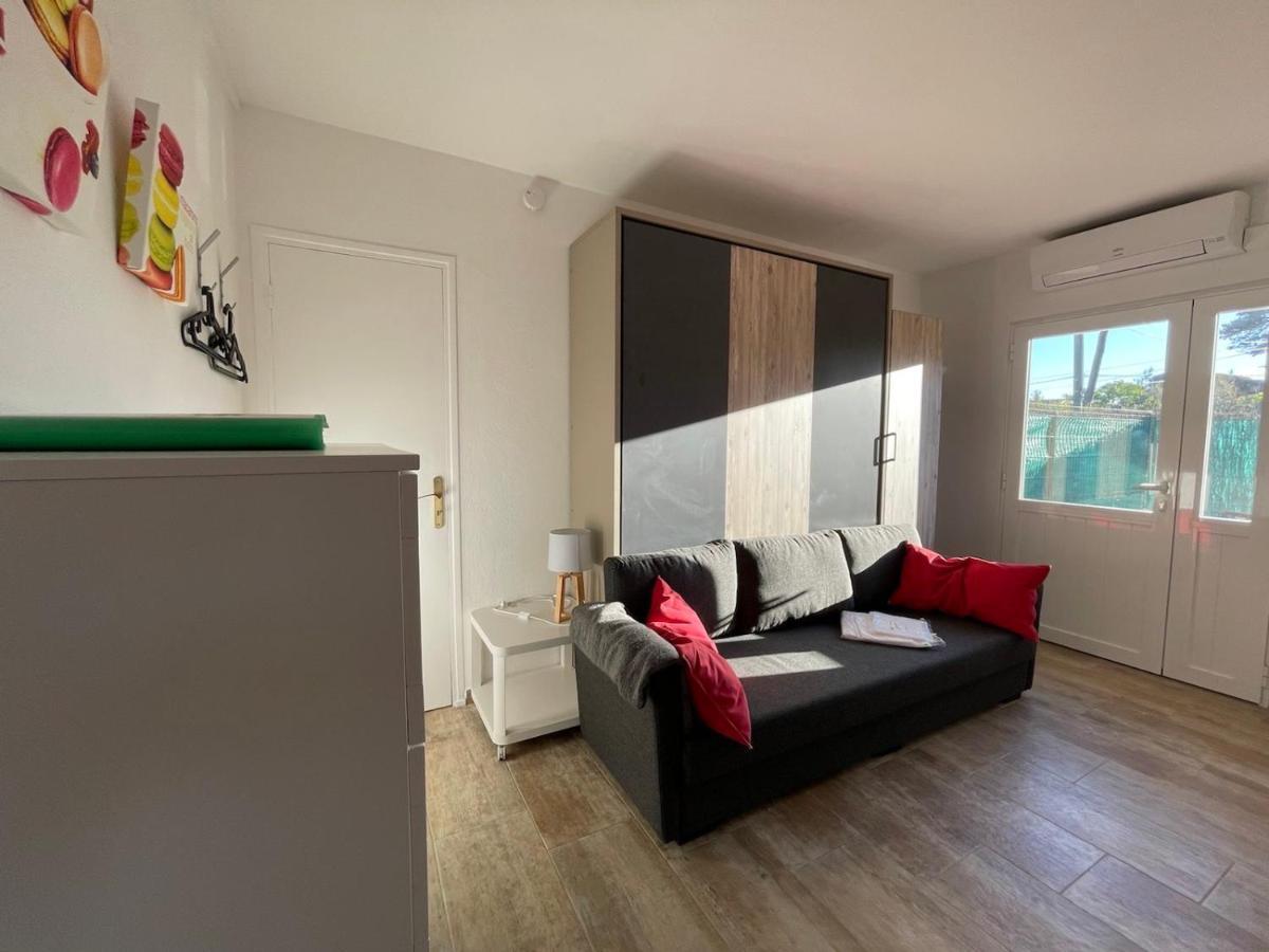 Le Club Des Cigales Apartment Hyères Exterior foto